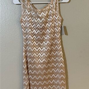 Jump Apparel Elegant Gold Chevron Dress size 3/4. New with tags.